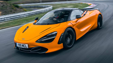 McLaren 720S - tracking